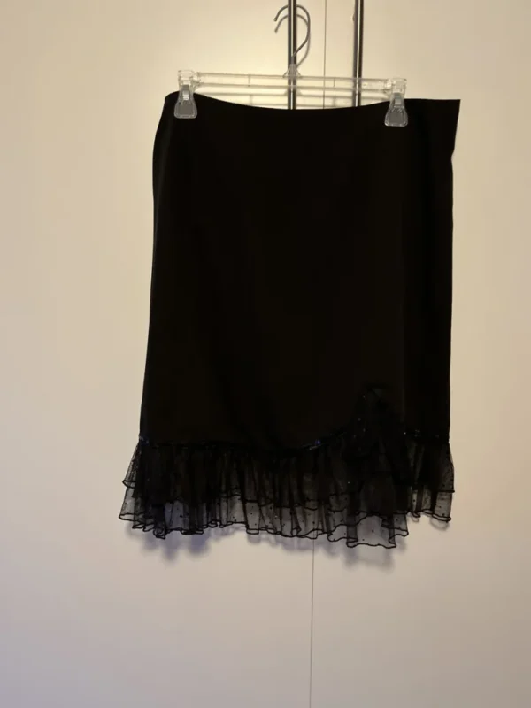 Featured image for Short black skirt with lace - Champagne by Le Grenier