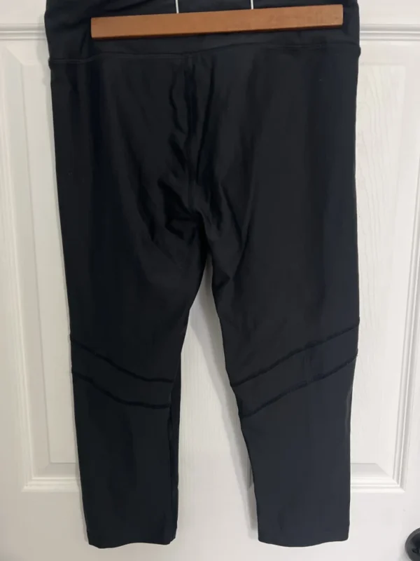 Image for Mid-calf yoga pants
