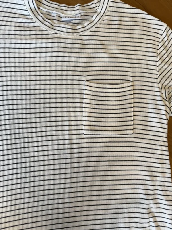 Image for Tshirt ligné noir et blanc effet ribbed