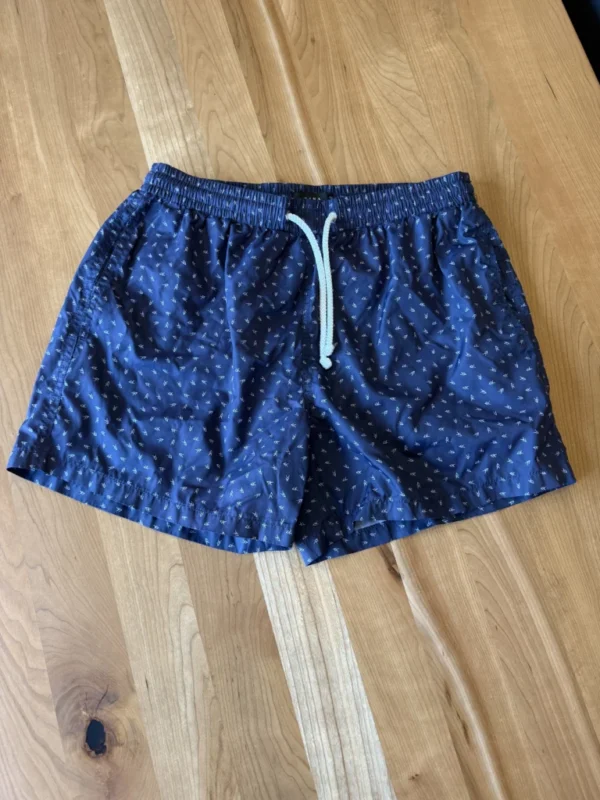 Featured image for Maillot de bain bleu marin et blanc