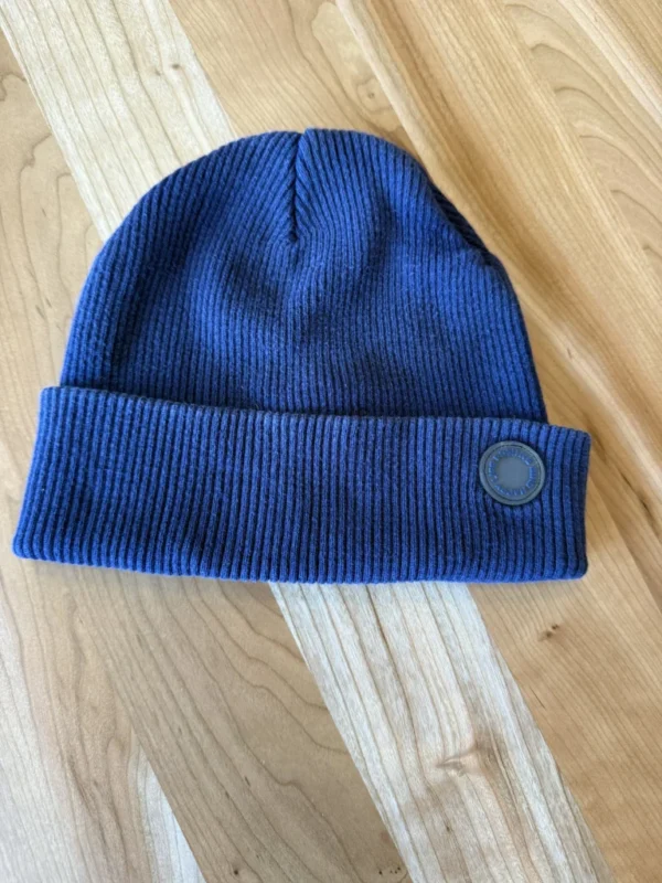 Featured image for Tuque bleu marine