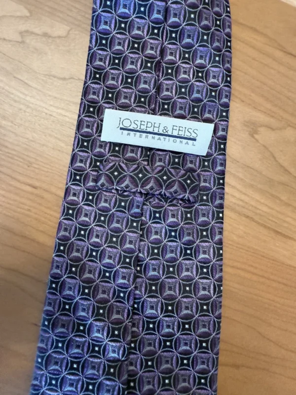 Image for Cravate mauve et noir