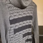 Featured thumbnail for Pull à grand col