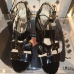 Thumbnail for Chic little shoe