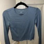 Featured thumbnail for Chandail manche longues bleu