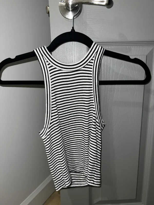 Featured image for Camisole ligné Garage