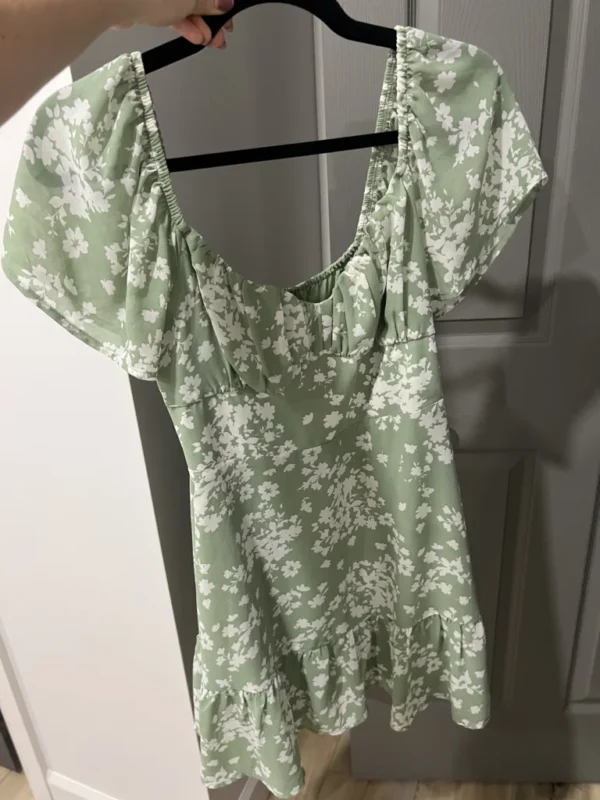 Featured image for Robe verte Dynamite