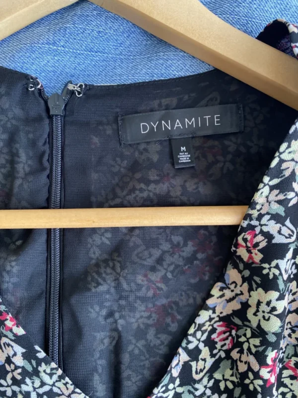 Image for Robe courte Dynamite