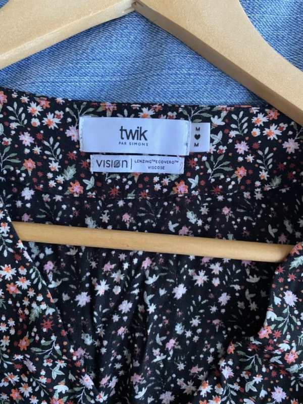 Image for Robe courte à manches longues Simons