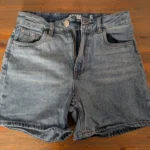 Featured thumbnail for Mom shorts size 5
