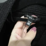 Thumbnail for Cardigan noir Dynamite