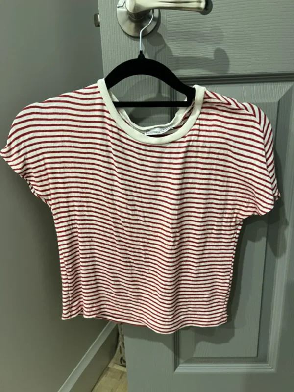 Featured image for T-shirt ligné Zara