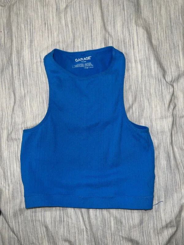 Featured image for Camisole bleu Garage