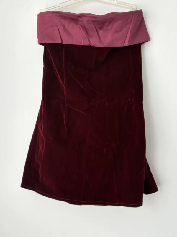 Image for Belle robe de velours neuve