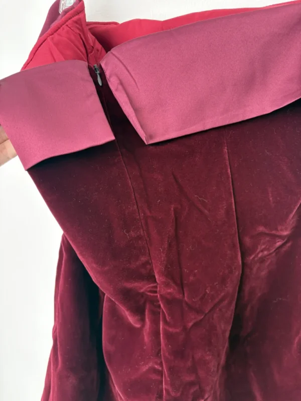 Image for Belle robe de velours neuve