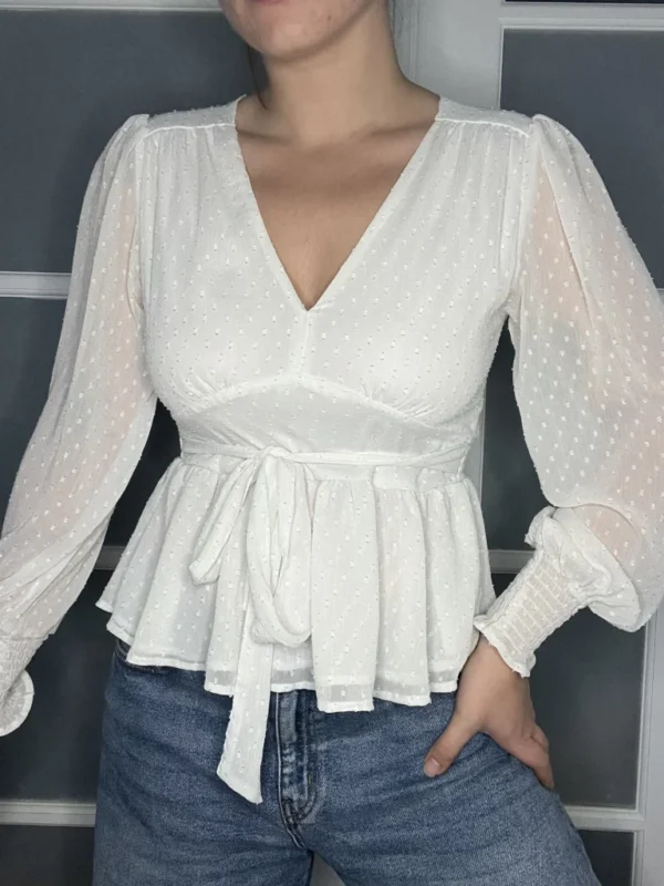 Featured image for Amisu white plumetis blouse size L