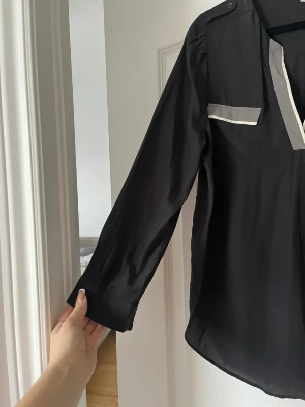Image for Joie 100% silk blouse size M