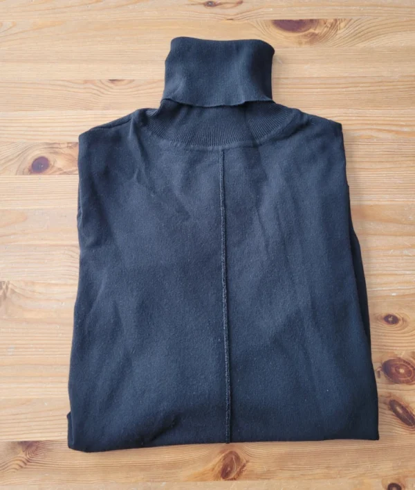 Featured image for Black turtleneck