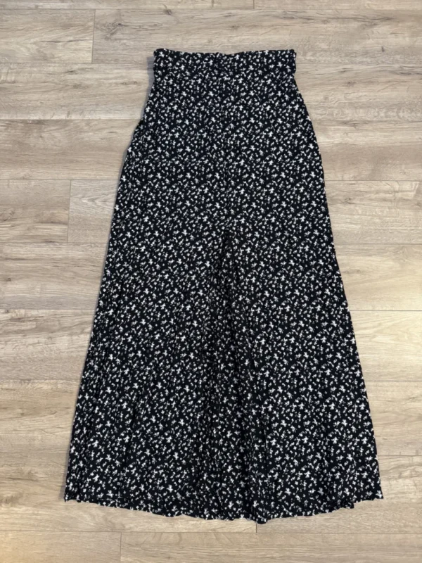 Featured image for XS - Jupe fleurie Twik noir et blanc