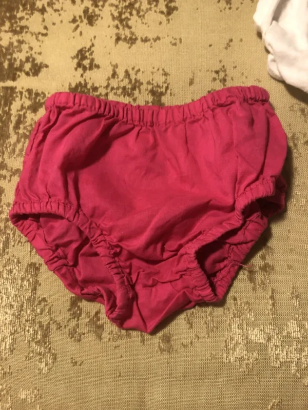Image for 🍒 Culotte short couleur cerise bébé naissant