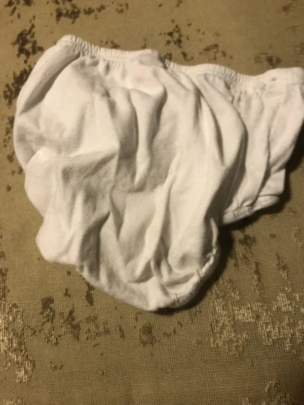 Image for Culotte short blanche bébé naissant