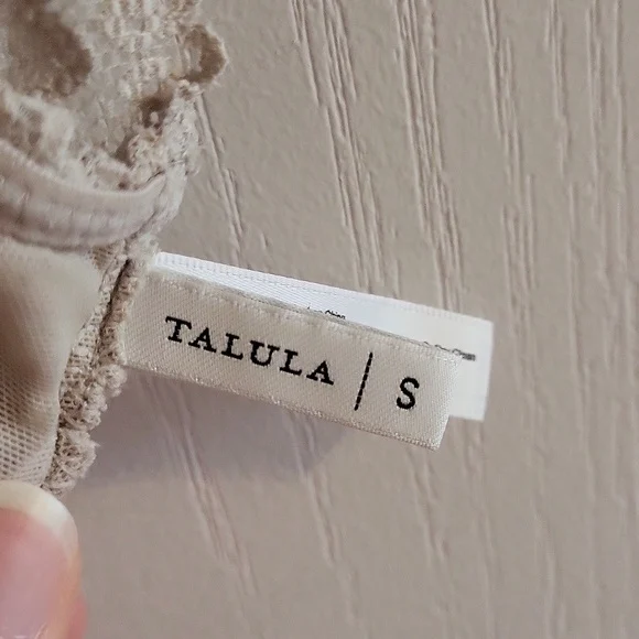 Image for Bralette en dentelle Talula de Aritzia