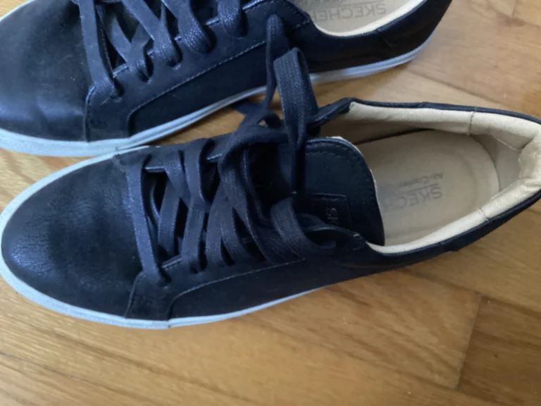 Image for Skechers portés une seule fois.