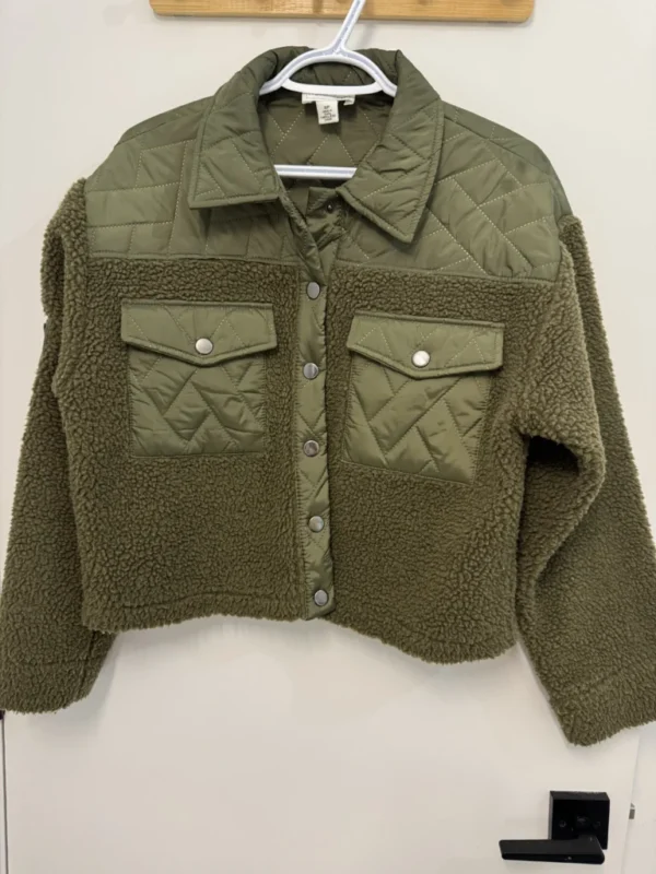 Featured image for Manteau court vert