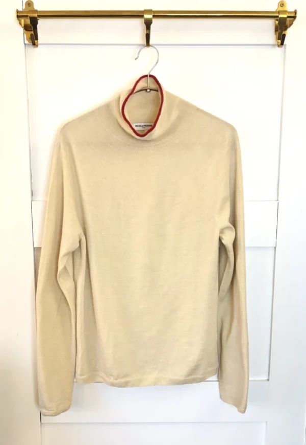Featured image for 🎄🌟Pull ecru INÈS DE LA FRESSANGE