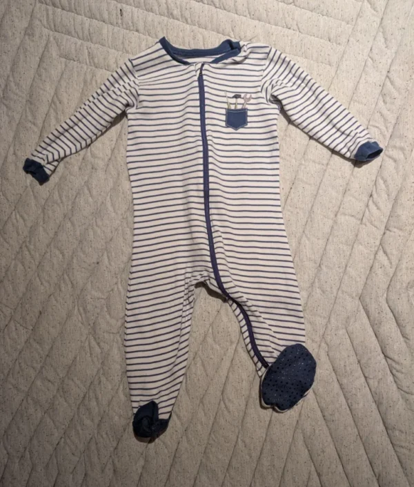 Featured image for Pyjama 1 pièce 9-12 mois
