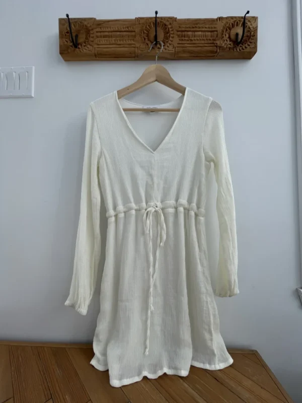 Featured image for Robe blanc cassé manches longues