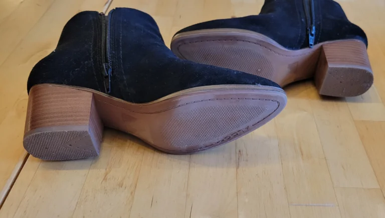 Image for Bottines Aldo noires daim comme neuves taille 6