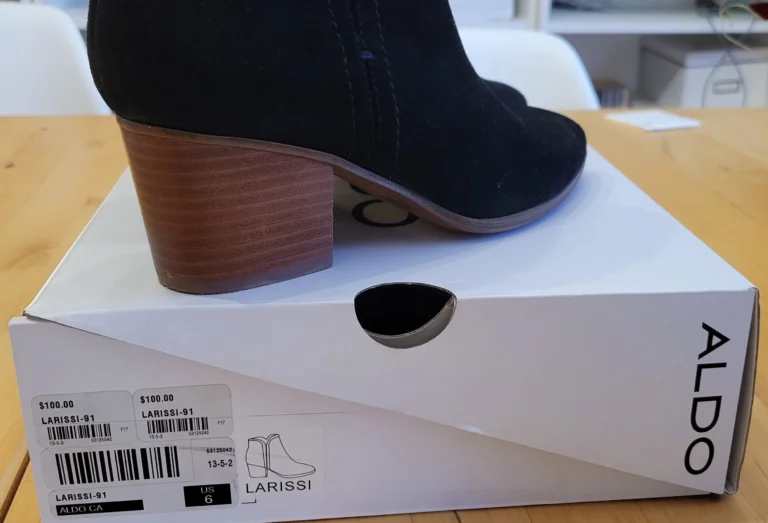 Image for Bottines Aldo noires daim comme neuves taille 6