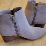 Thumbnail for Bottines Aldo beige daim comme neuves