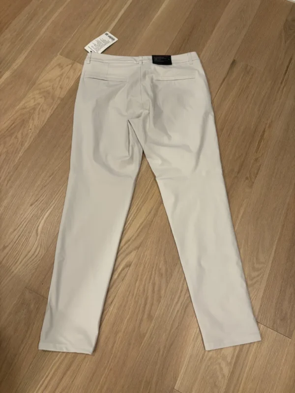 Image for Pantalon commission ajusté LULULEMON grège (taille 34)
