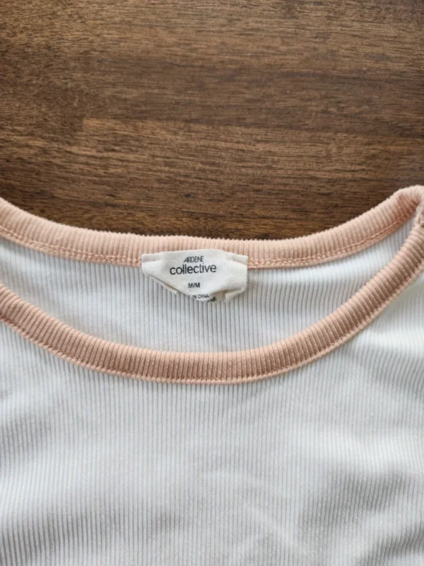 Image for T-shirt avec broderie