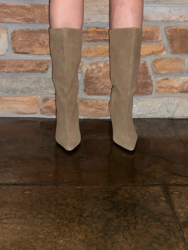 Image for Nouveau Zara Camel suede Boots
