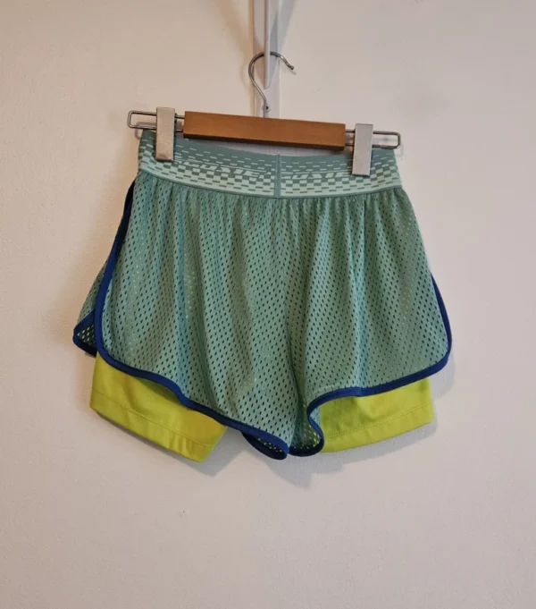 Image for ⛹️‍♀️Shorts de tennis Lacoste