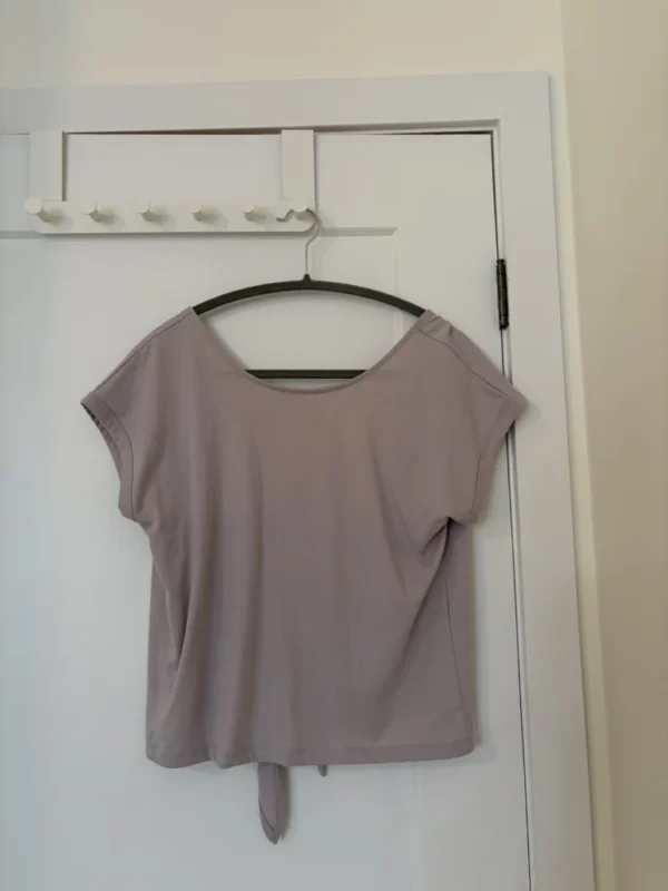 Image for T-shirt dos ouvert noué Aritzia