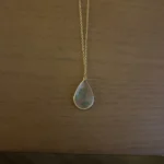 Thumbnail for Collier feuille verte
