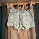 Featured thumbnail for Shorts jeans levis