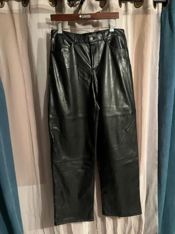 Featured image for Pantalon cuir Garage jambes larges