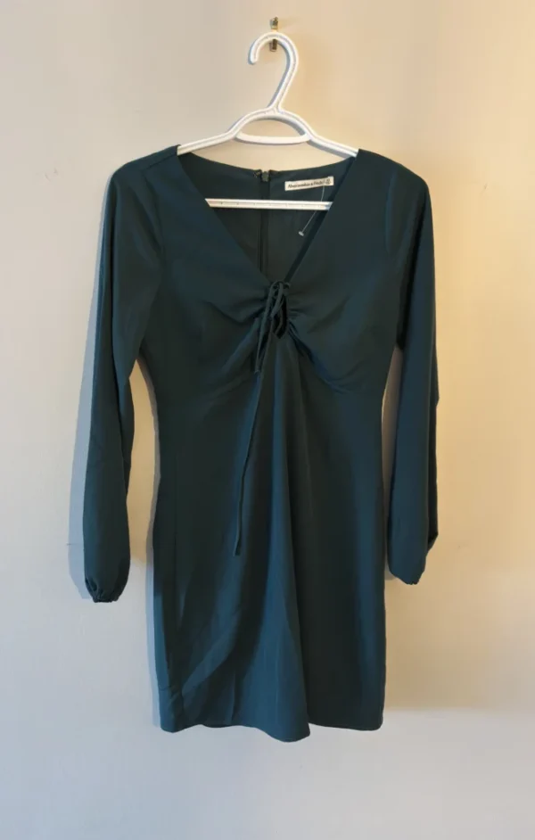 Featured image for Robe verte Abercrombie and Fitch