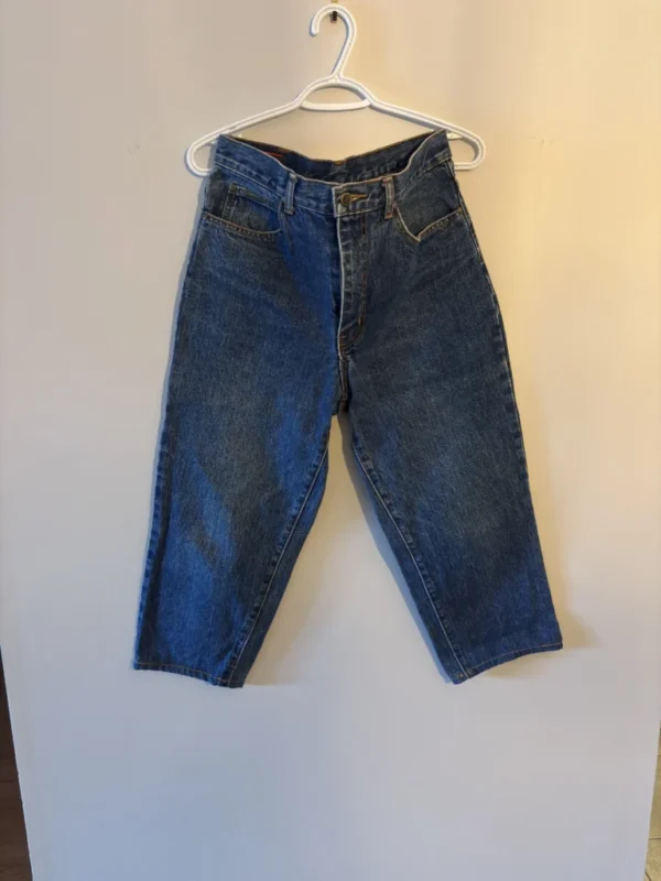Featured image for Jeans capris de la marque Playboy