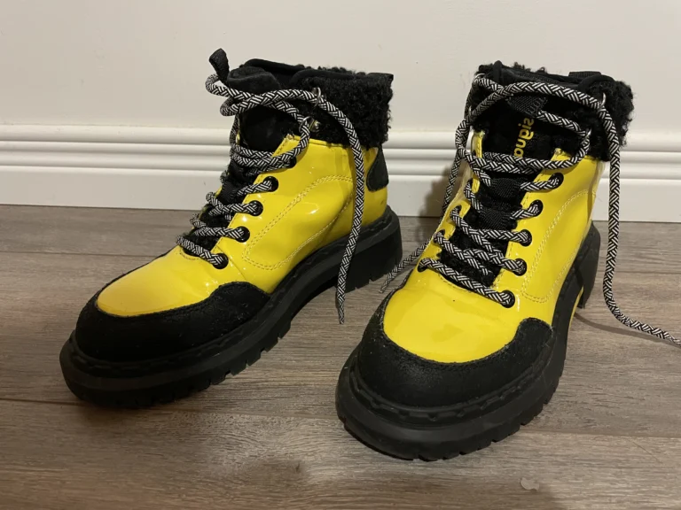 Image for Bottes Desigual jaunes