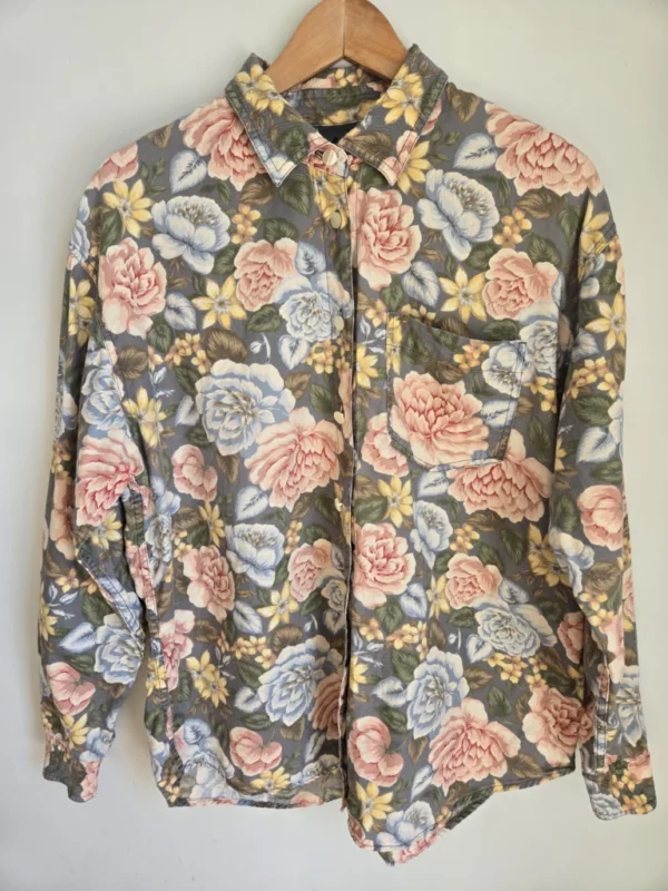 Featured image for Liz Wear floral shirt 💯 cotton