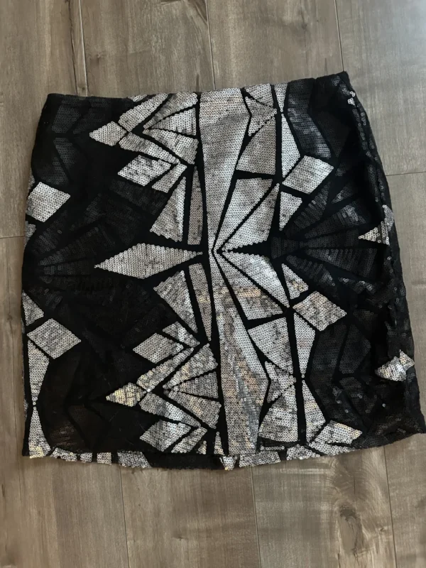 Featured image for Jupe paillettes noir et argent