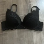 Featured thumbnail for Brassière noire