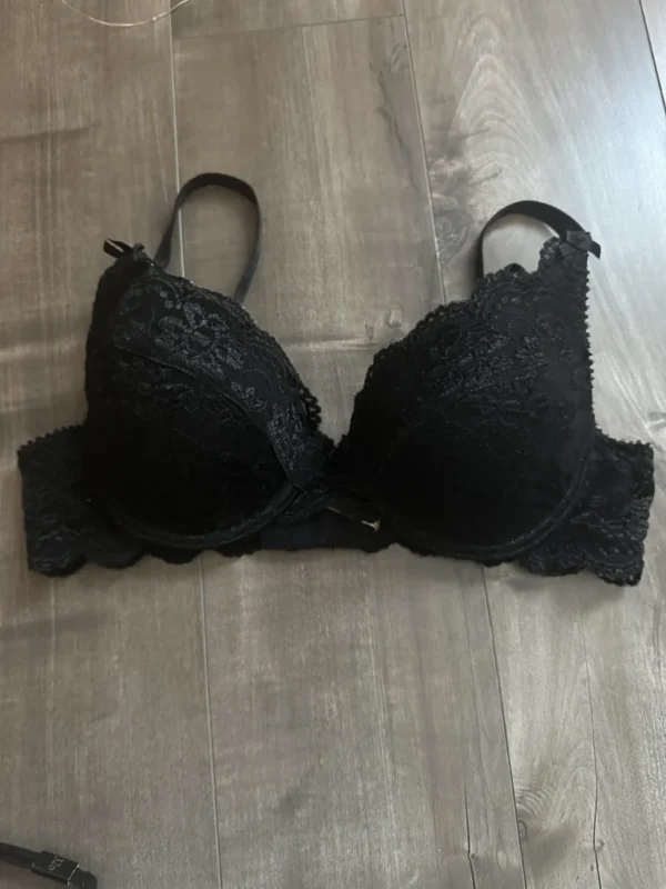 Featured image for Brassière noire
