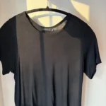 Thumbnail for T-shirt dos ouvert Aritzia